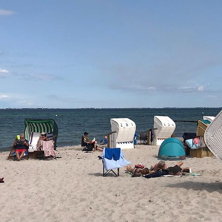 Ferienwohnung Sandkueste Mit Strandkorb & Indoor Spielplatz Heiligenhafen Eksteriør billede